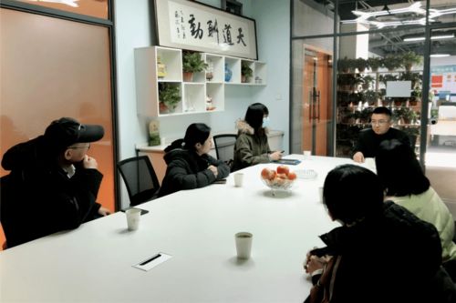 电子商务学院开展毕业生就业回访工作系列报道之一 探索跨境电商新航向，共话职业成长新篇章